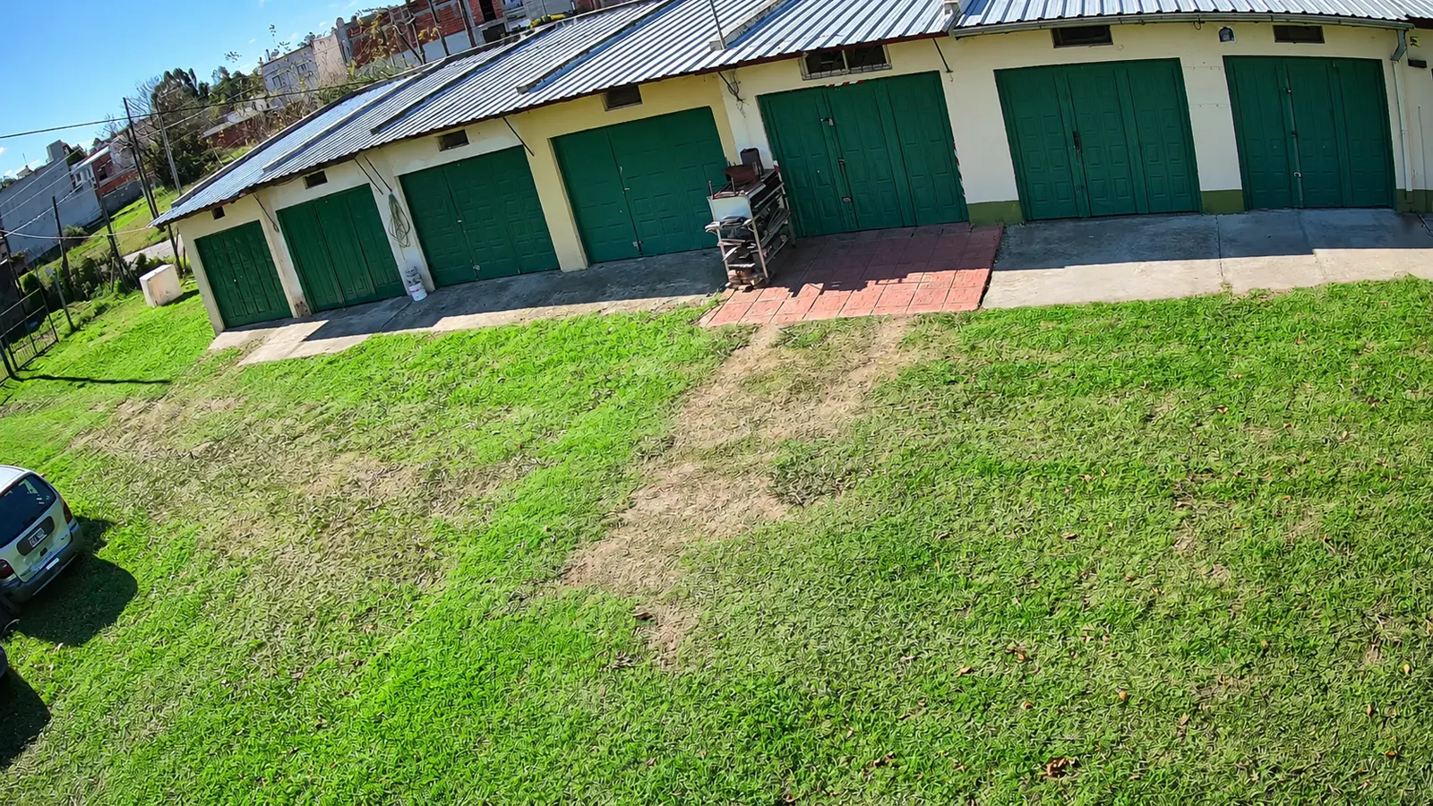 Perímetro de viviendas: vista captada por una cámara de seguridad